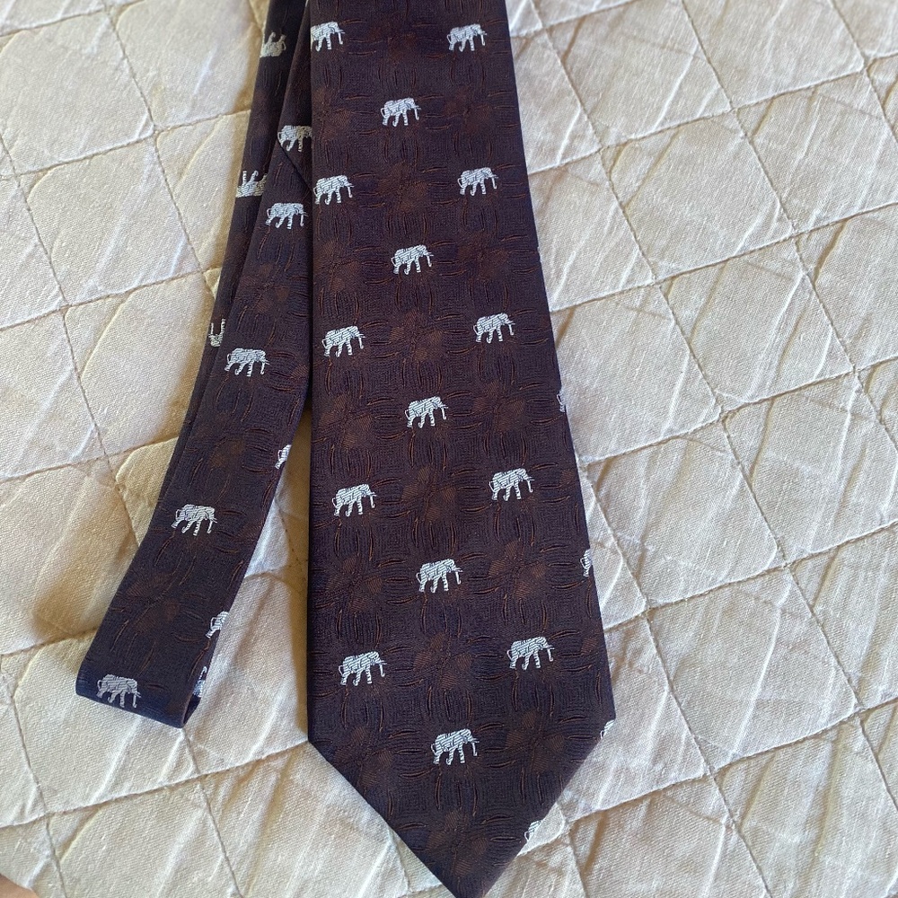 De Amanda Elephant Purple/Brown Silk Tie